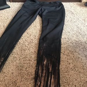 Black & gold athletic legging